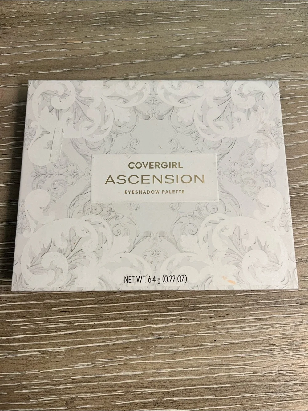 COVERGIRL Ascension Eyeshadow Palette — White and Gold Accents